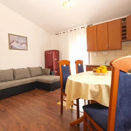 Apartamento 934 *