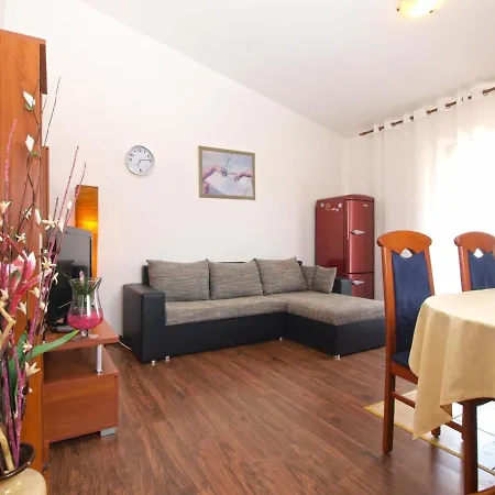 934 Apartamento Fažana